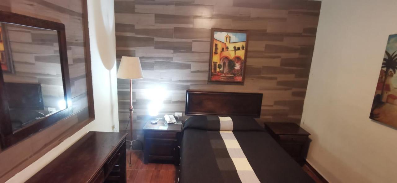 Hotel La Posta Monclova Exteriér fotografie