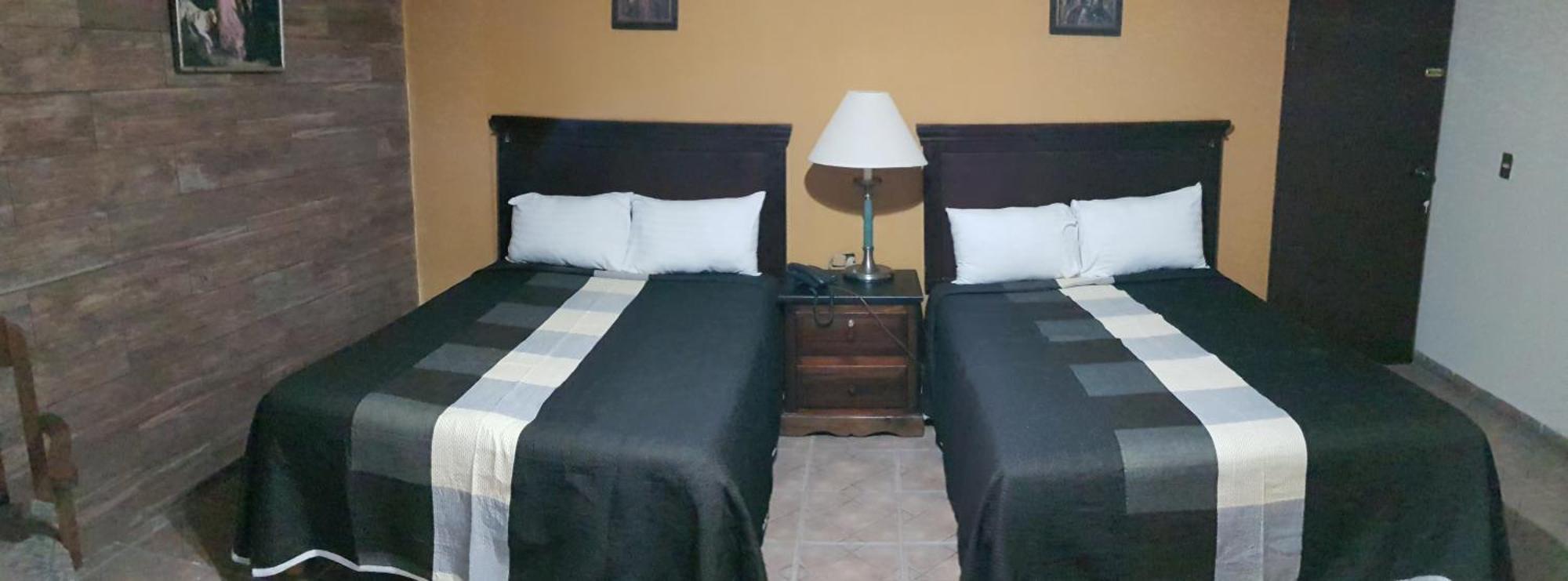 Hotel La Posta Monclova Exteriér fotografie